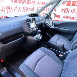 SERENA　セレナ　ハイウェイスター　S-HYBRID【総合評価優良車】