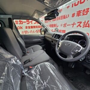 HIACE　ハイエースバン　DX　GLパッケージ