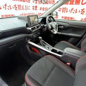 RIZE　ライズ　HV Z　【カスタム】