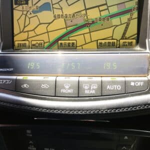 CROWN　クラウン2.5アスリート　ナビパッケージ【総合評価優良車】【カスタム】