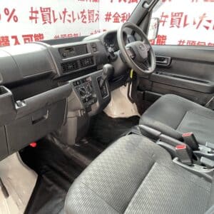 HIJET　ハイゼットカーゴ　デラックス＂【現行型】