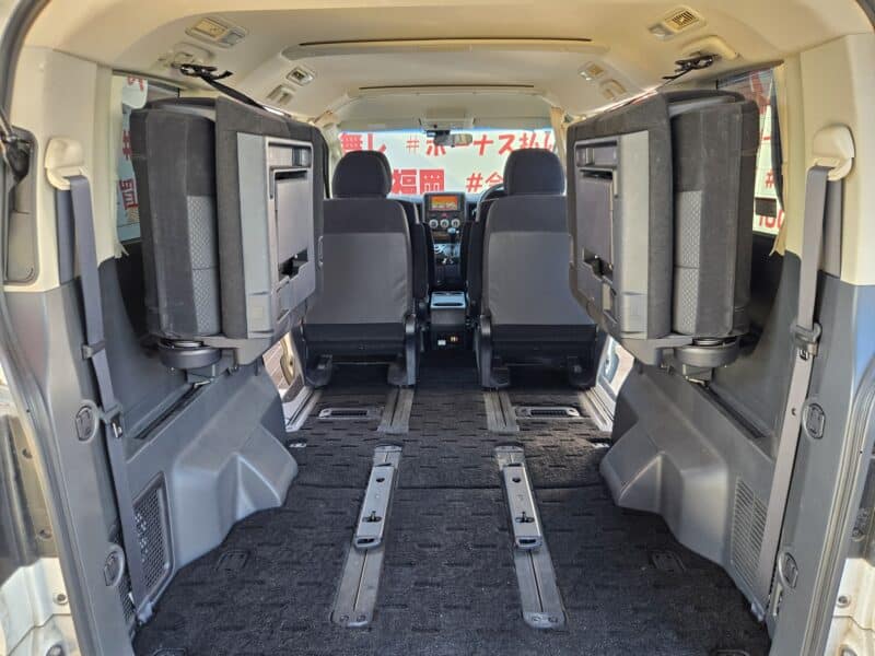 DELICA デリカD5 Gプレミアム 【総合評価優良車】 【4WD】【カスタム】