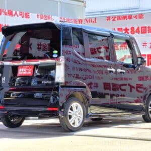 N-BOX　カスタム　Ｇ・Ｌパッケージ