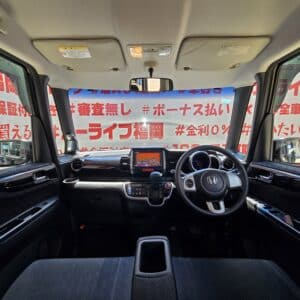 N-BOX　カスタム　Ｇ・Ｌパッケージ