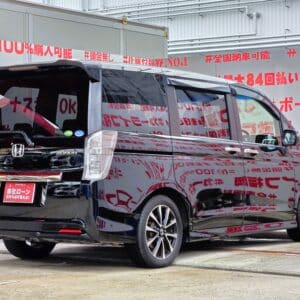 STEPWGN　ステップワゴン　スパーダZ　クールスピリット インターナビセレクション【後期型】【総合評価優良車】