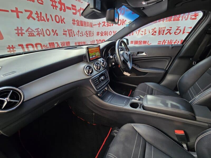 MERCEDES BENZ メルセデス・ベンツ GLA250 4マチック【4WD】【総合評価優良車】