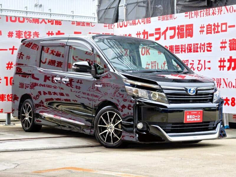 VOXY ヴォクシー ハイブリッドV 【カスタム】