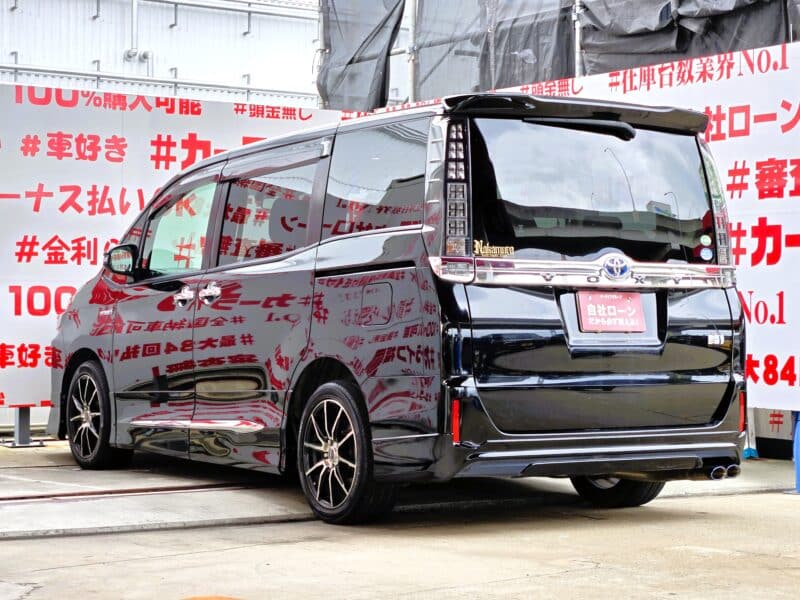 VOXY ヴォクシー ハイブリッドV 【カスタム】