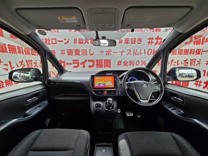 VOXY ヴォクシー ハイブリッドV 【カスタム】