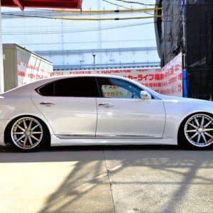 LEXUS　レクサス　LS460　バージョンSZ　＂中期型＂【カスタム】