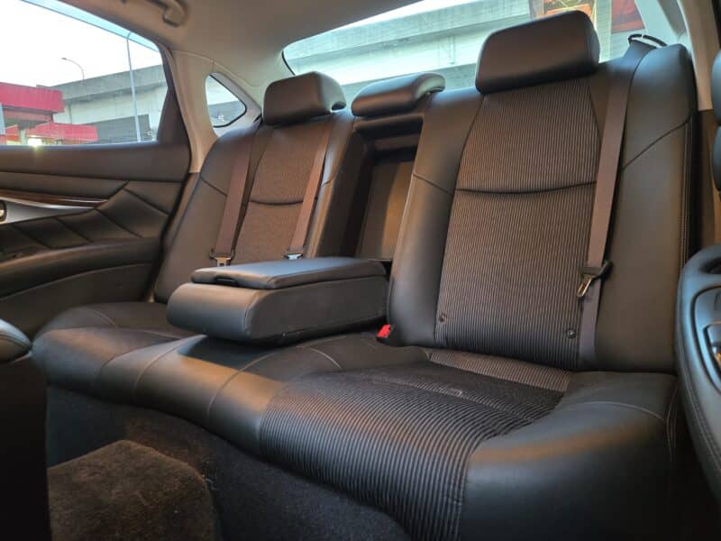 FUGA フーガ ハイブリッド 【カスタム】