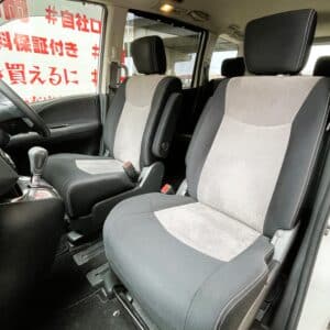 SERENA　セレナ　ライダー【特別仕様車】
