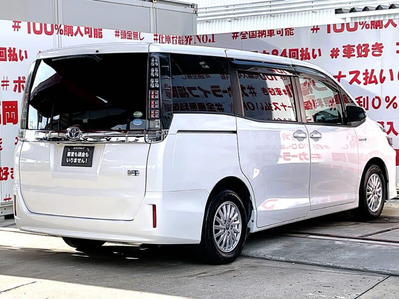 VOXY ヴォクシー ハイブリッドV