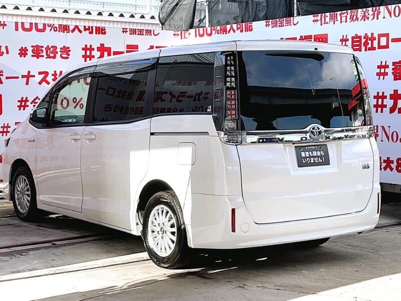 VOXY ヴォクシー ハイブリッドV