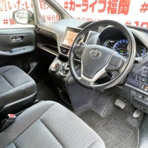 VOXY　ヴォクシー　ハイブリッドV
