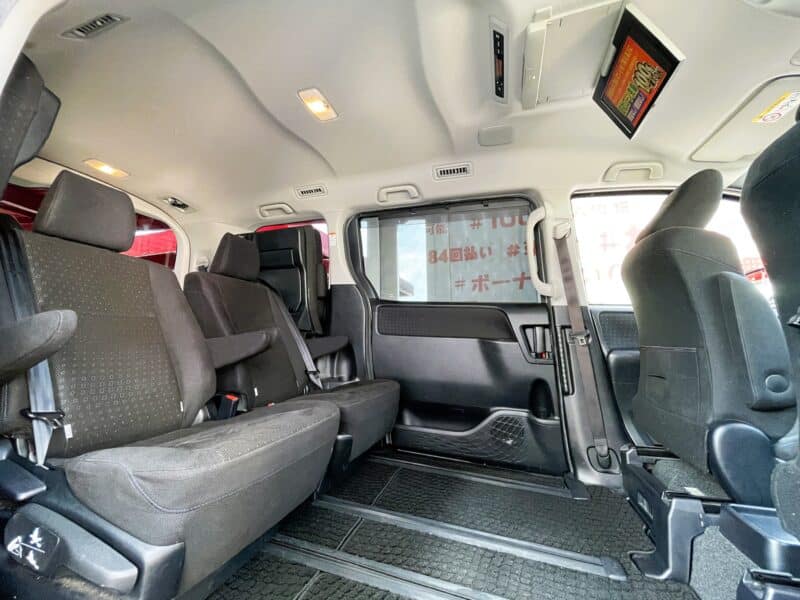 VOXY ヴォクシー ハイブリッドV