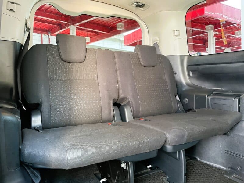 VOXY ヴォクシー ハイブリッドV