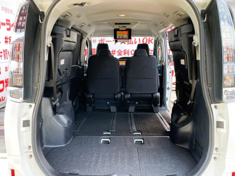 VOXY ヴォクシー ハイブリッドV