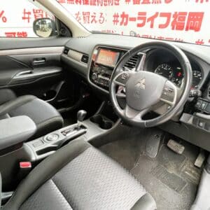 OUTLANDER　アウトランダー　24G【総合評価優良車】【４ＷＤ】