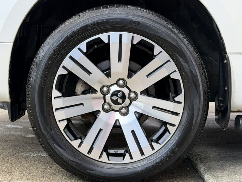 DELICA デリカD5 Gプレミアム 【総合評価優良車】 【4WD】【カスタム】