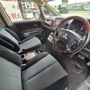 DELICA　デリカD5　シャモニー　【総合評価優良車】【特別仕様車】【4WD】