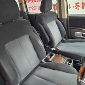 DELICA　デリカD5　シャモニー　【総合評価優良車】【特別仕様車】【4WD】