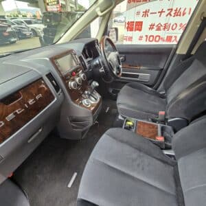 DELICA　デリカD5　シャモニー　【総合評価優良車】【特別仕様車】【4WD】