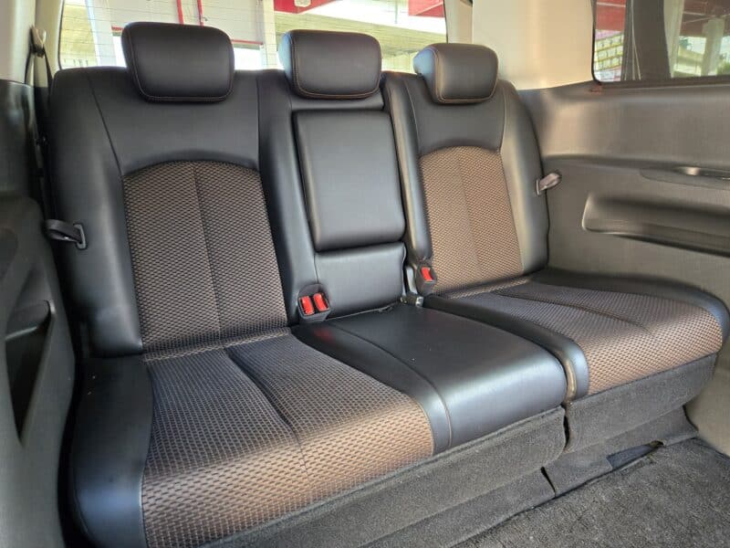 ELGRAND エルグランド 250ハイウェイスター【総合評価優良車】【カスタム】