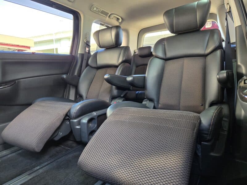 ELGRAND エルグランド 250ハイウェイスター【総合評価優良車】【カスタム】