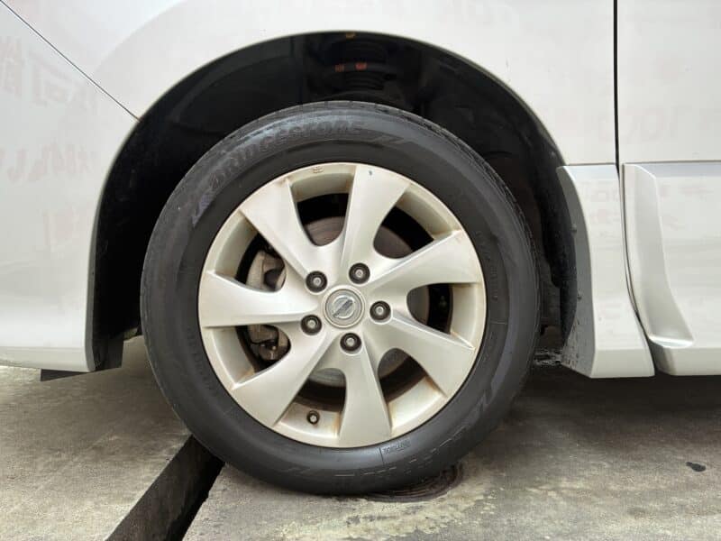 SERENA セレナ ハイウェスターVセレクション