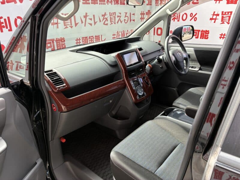 VOXY ヴォクシー ZS 煌Ⅱ【特別仕様車】【カスタム】