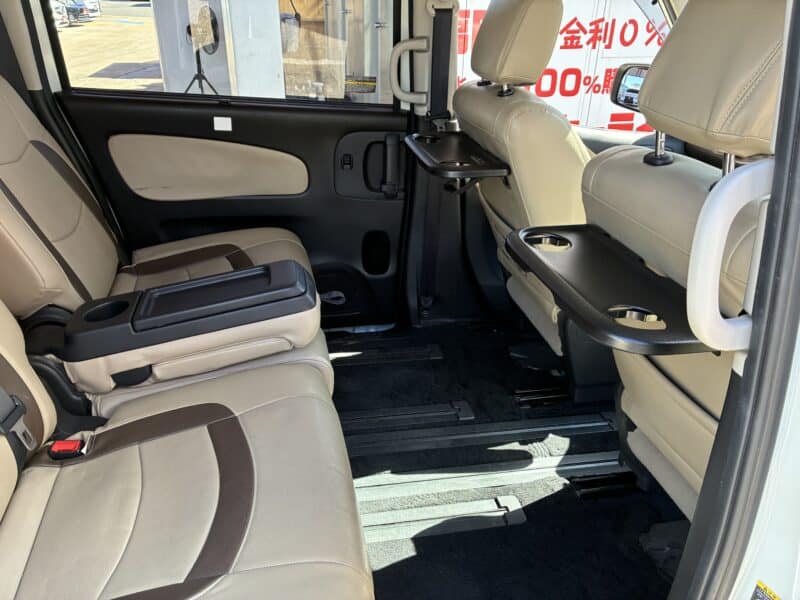 SERENA セレナ ハイウェスターS-HV Vセレクション 【特別仕様車】