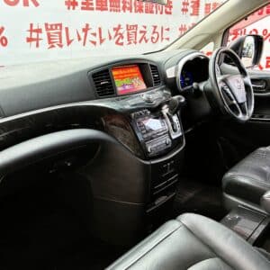 ELGRAND エルグランド ライダーブラックライン 黒 本革シート【特別仕様車】