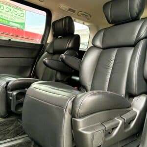 ELGRAND エルグランド ライダーブラックライン 黒 本革シート【特別仕様車】