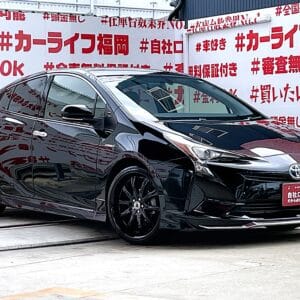 PRIUS プリウス　Ｓ【総合評価優良車】【カスタム】