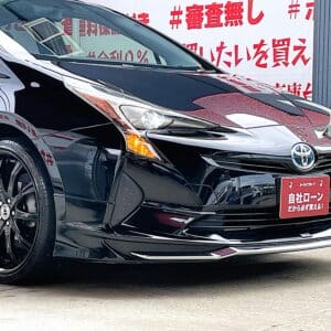 PRIUS プリウス　Ｓ【総合評価優良車】【カスタム】