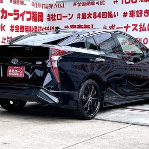 PRIUS プリウス　Ｓ【総合評価優良車】【カスタム】