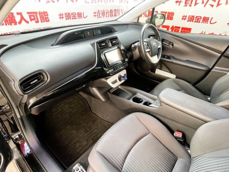 PRIUS プリウス S【総合評価優良車】【カスタム】