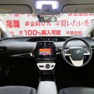 PRIUS プリウス　Ｓ【総合評価優良車】【カスタム】