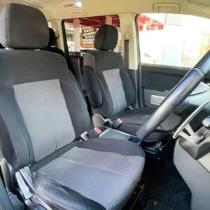 DELICA　デリカ D5　ＲＯＡＤＥＳＴ　Ｇパワーパッケージ　【総合評価優良車】【カスタム】【４ＷＤ】