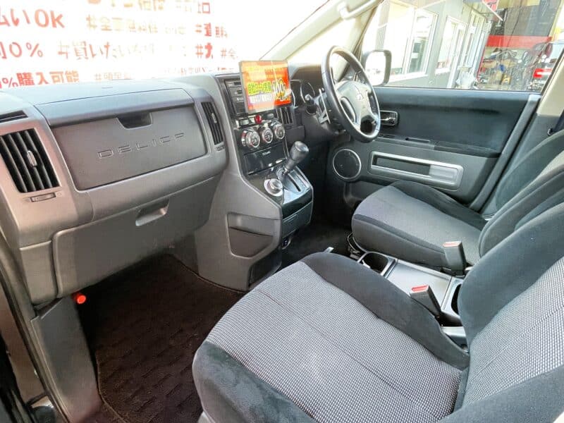 DELICA デリカ D5 ROADEST Gパワーパッケージ 【総合評価優良車】【カスタム】【4WD】