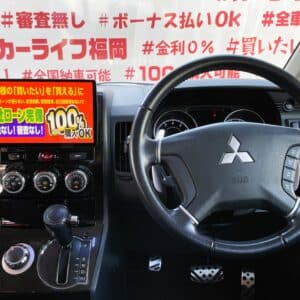 DELICA　デリカ D5　ＲＯＡＤＥＳＴ　Ｇパワーパッケージ　【総合評価優良車】【カスタム】【４ＷＤ】