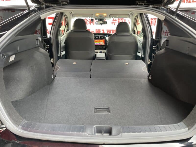 PRIUS プリウス Sツーリングセレクション【カスタム】