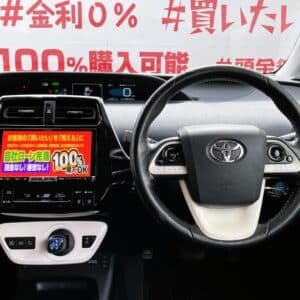 PRIUS プリウス　Ｓツーリングセレクション【カスタム】