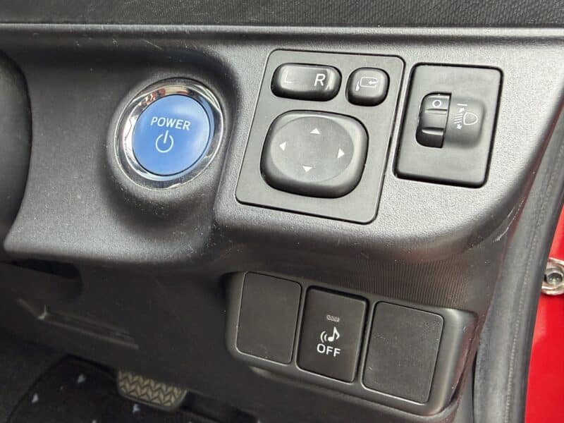 AQUA アクア S "中期型"【ユーザー買取車】