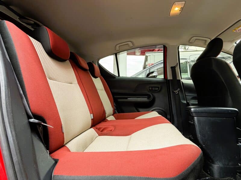 AQUA アクア S "中期型"【ユーザー買取車】