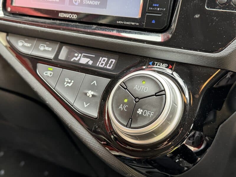 AQUA アクア S "中期型"【ユーザー買取車】