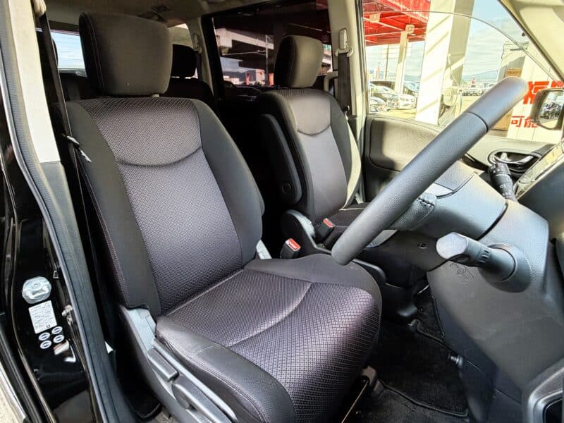 SERENA セレナ ハイウェイスター S-HYBRID Vセレクション【特別仕様車】