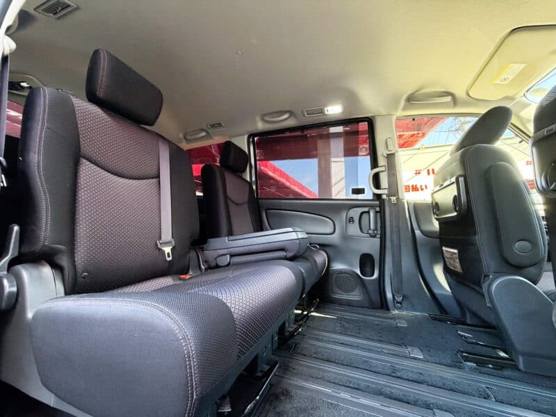 SERENA セレナ ハイウェイスター S-HYBRID Vセレクション【特別仕様車】