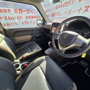 Jimny　ジムニー　ランドベンチャー【特別仕様車】【４ＷＤ】【カスタム】【ターボ車】